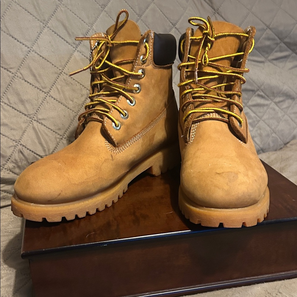 Men's Tan Timberland boots